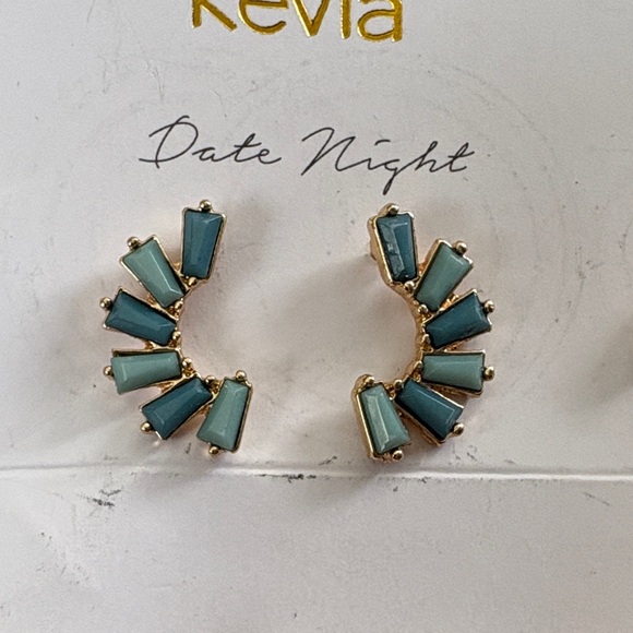 Kevia Women's Gold and Turquoise Earring Set - Picture 4 of 6